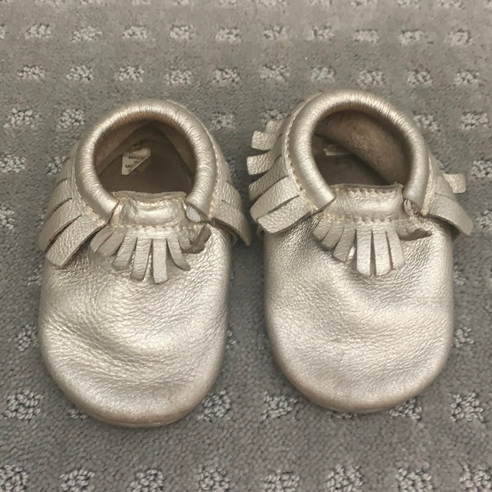 Freshly Picked Moccasins (platinum gold) size 5